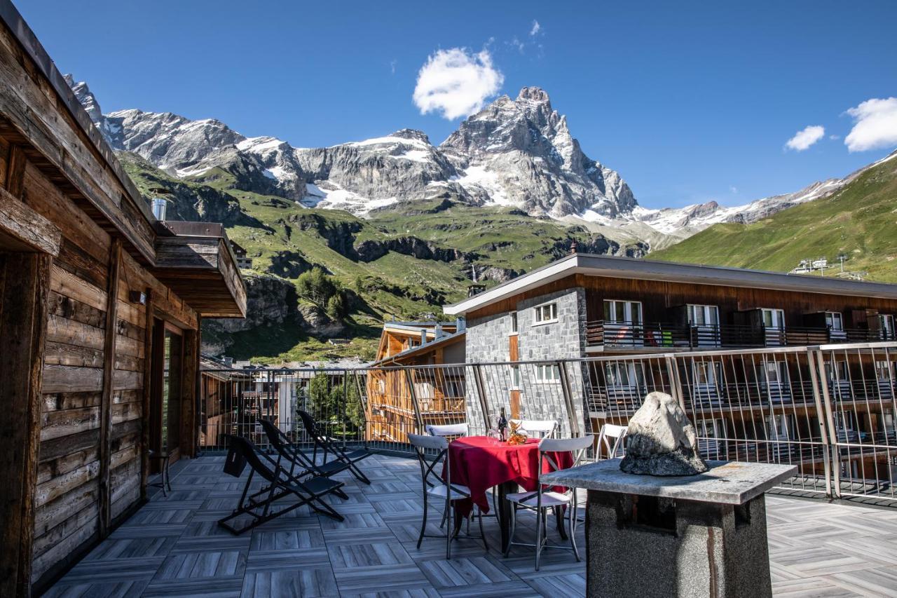 Art Hotel Grivola Breuil-Cervinia Exterior photo